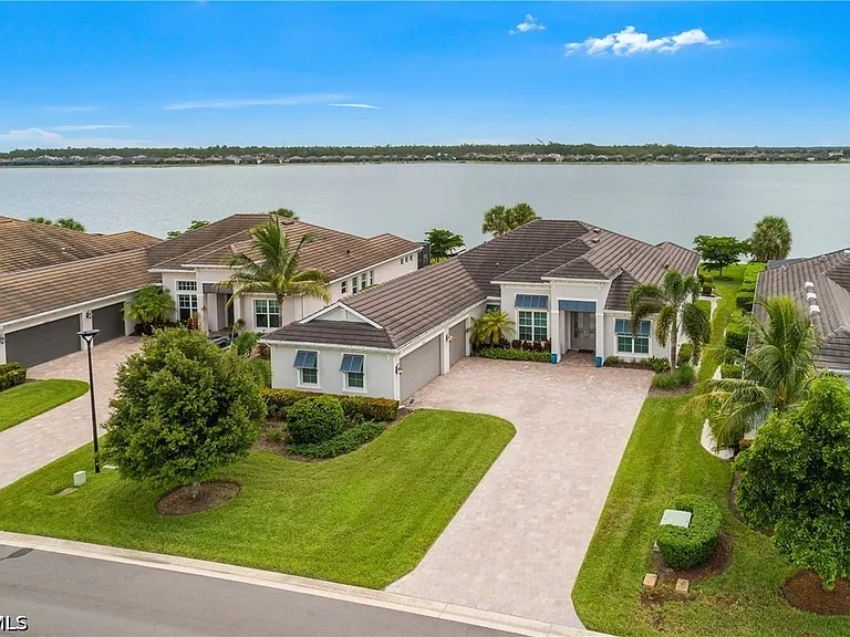 14870 Blue Bay Cir — Photo 1