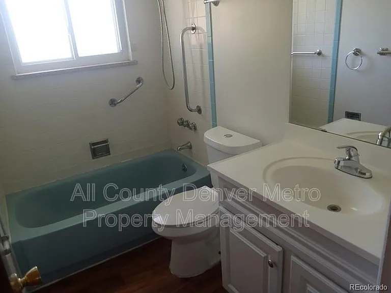 1610 S Allison St — Photo 16