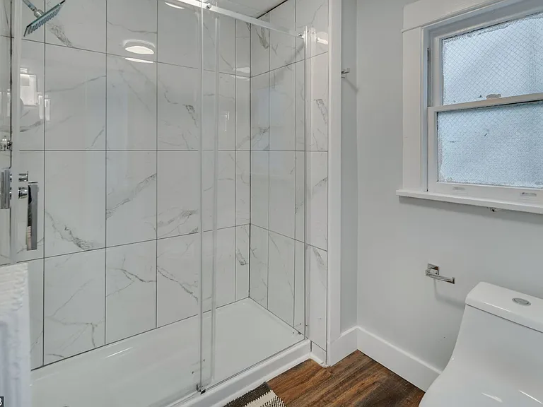 109 Williams St — Photo 155