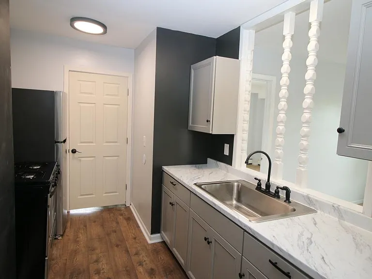 120 Stutzman Rd #1W — Photo 1