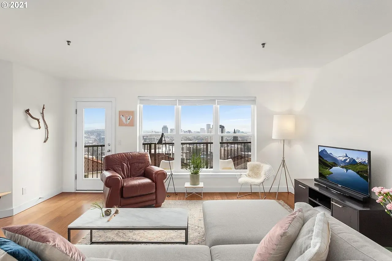 2 bed, 1.5 bath, 1068 sqft, $2,800 — Photo 4