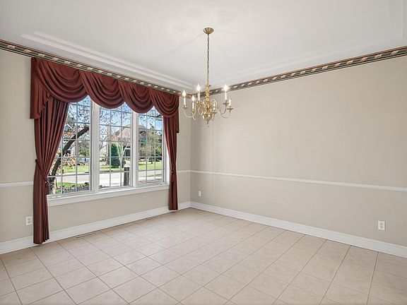 5th image of 3532 Rae Ln