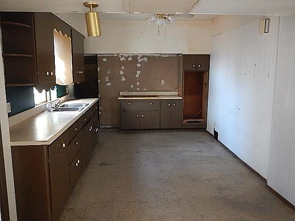 2nd image of 3311 Windsor Ave