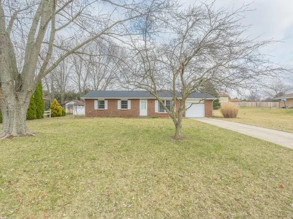 2803 Sharon St, Winona Lake, IN 46590