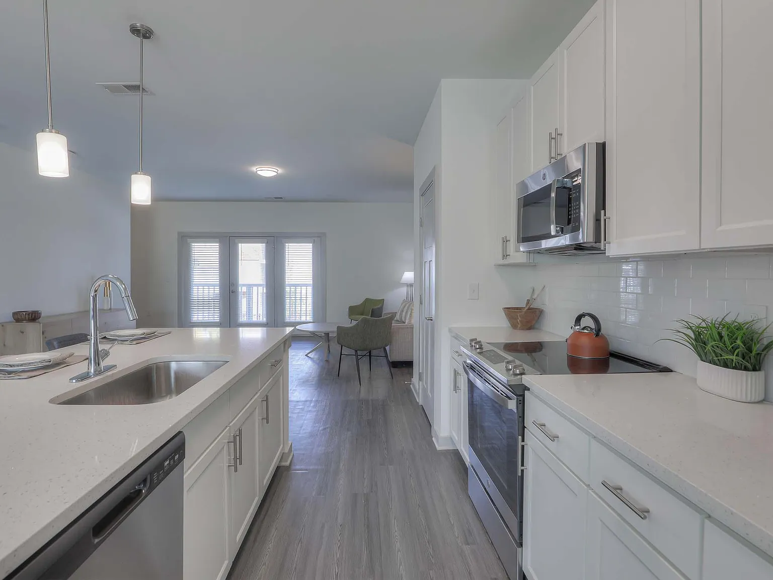 The Flats at Laurel & Pine — Photo 4