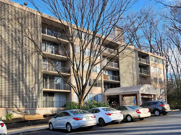 7753 Patriot Dr APT 27, Annandale, VA 22003