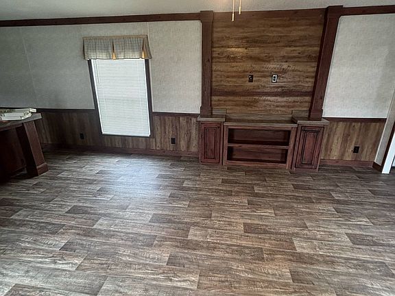 3rd image of 33 Charlotte Ln