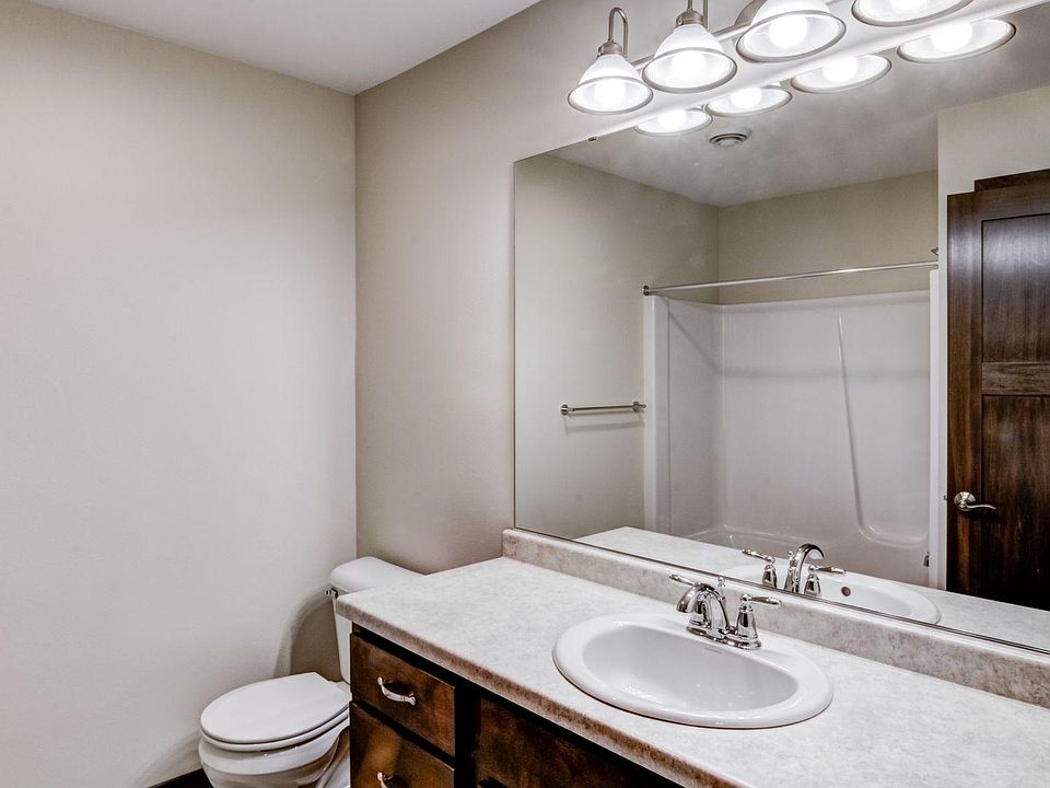 1st image of 1932 Southridge Ave Unit 2