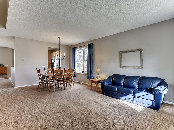 4th image of 1851 116th Ave NE