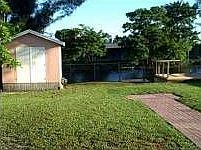 3rd image of 7812 SW 9th St