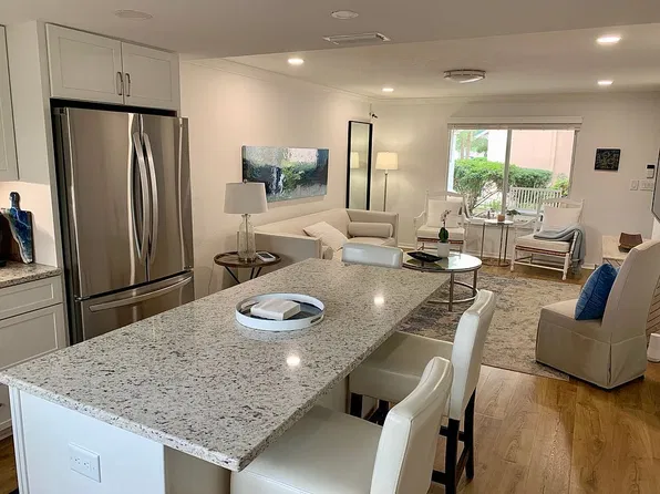648 Cohen Way, Sarasota, FL 34236