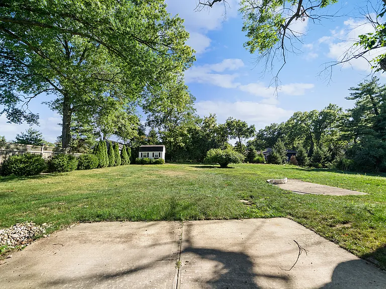 7829 Concord Hills Ln — Photo 31