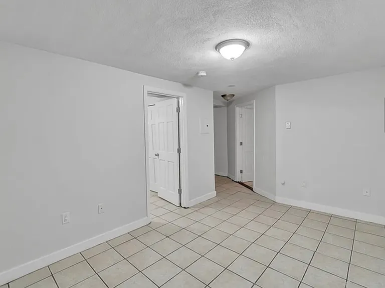 204 H St #1 — Photo 11