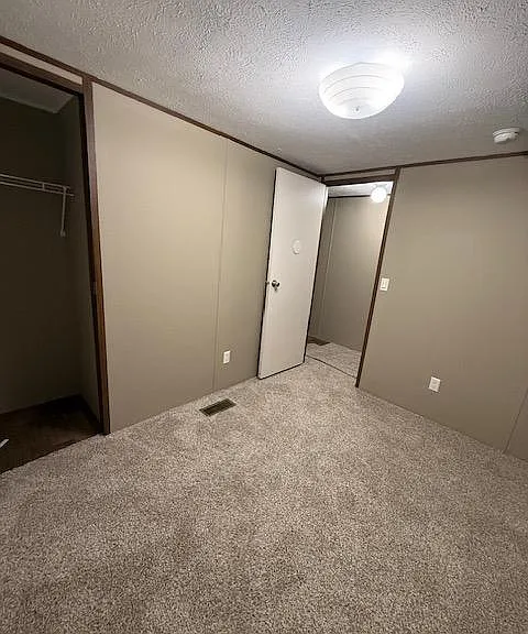 611 W Matthews St #36 — Photo 12