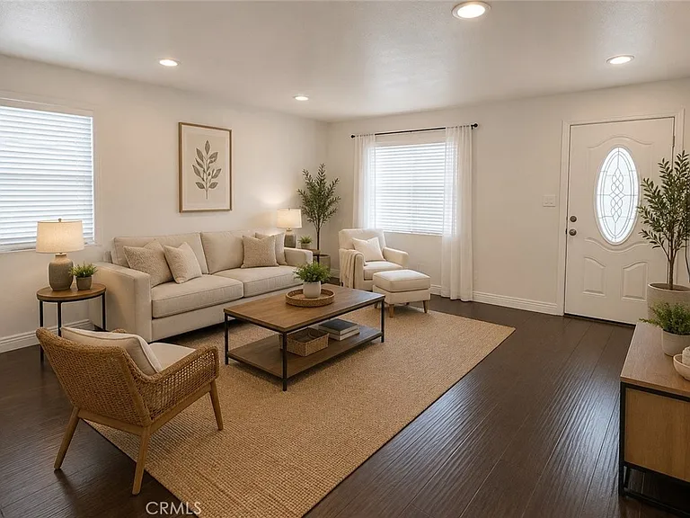 847 W Gage Ave — Photo 1