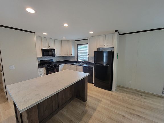 5th image of 7316 Lilac Ct