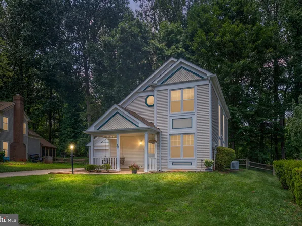 15091 Holleyside Dr, Dumfries, VA 22025