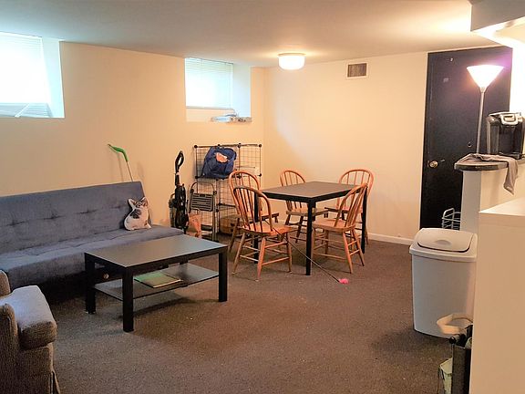 2nd image of 959 W Oakdale Ave APT Gw