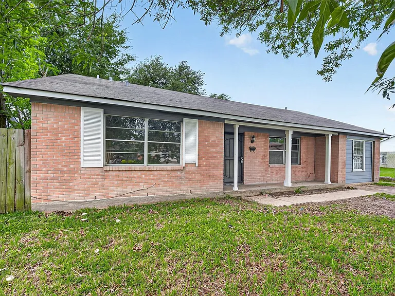 4118 Sunflower St — Photo 4