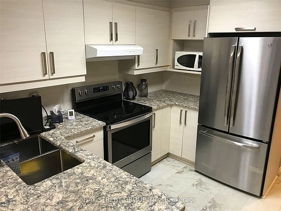 2nd image of 331 Green Ln