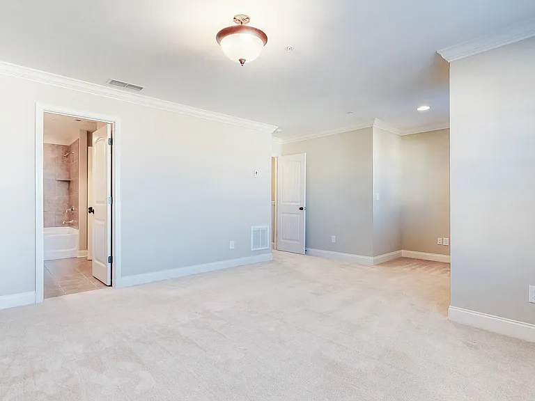 2093 Newark Ln — Photo 18