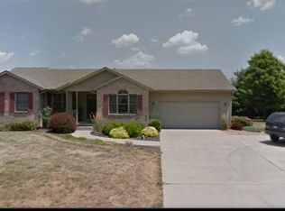 2190 Southbrooke Rd, Jacksonville, IL 62650