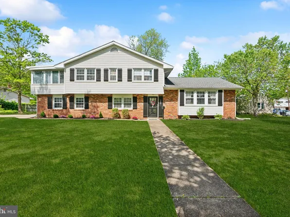 140 Mansfield Blvd S, Cherry Hill, NJ 08034