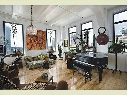 Sold by Stribling | media 19