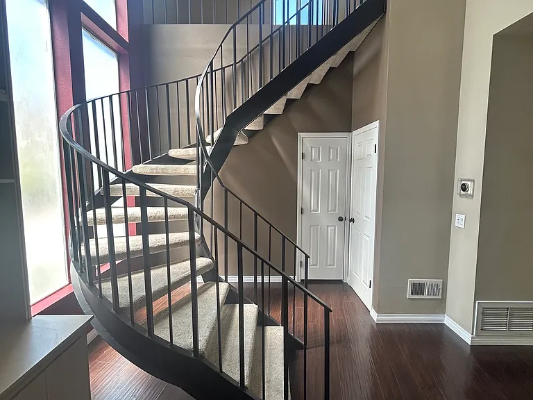 1823 Kenora Dr — Photo 13