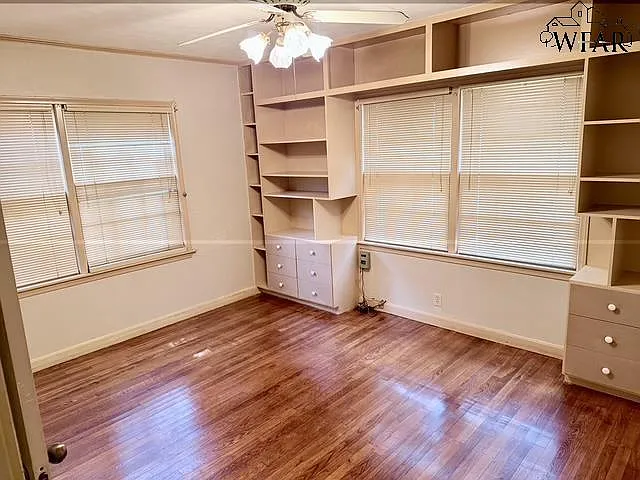 1652 Dayton Ave — Photo 11