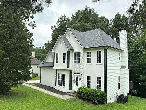 5th image of 2859 Fairburn Rd SW