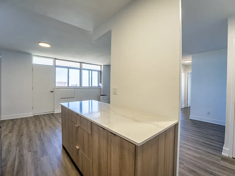 90 Eastdale Ave — Photo 24