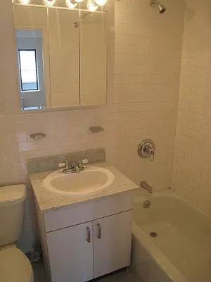 Rented by City Connections Realty | media 10