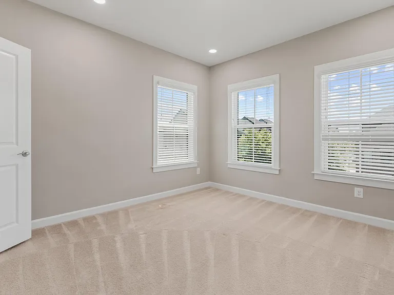 22428 Philanthropic Dr — Photo 5