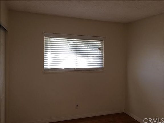 4th image of 382 Atwood Dr