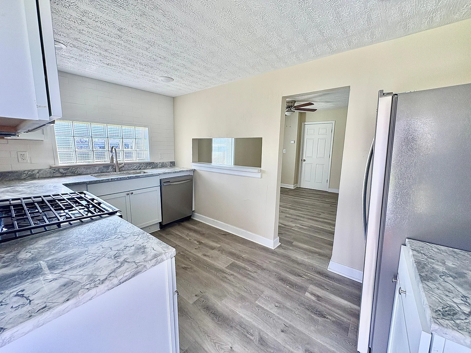 2 bed, $1,150 — Photo 4