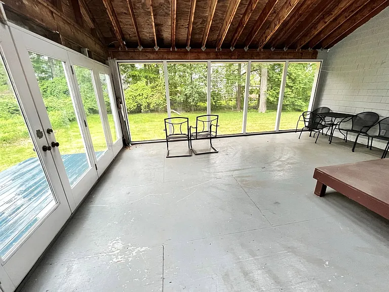 5 Kinney Ave — Photo 10