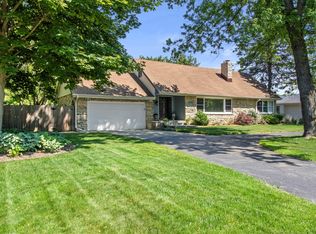 5740 S 43rd St, Greenfield, WI 53220