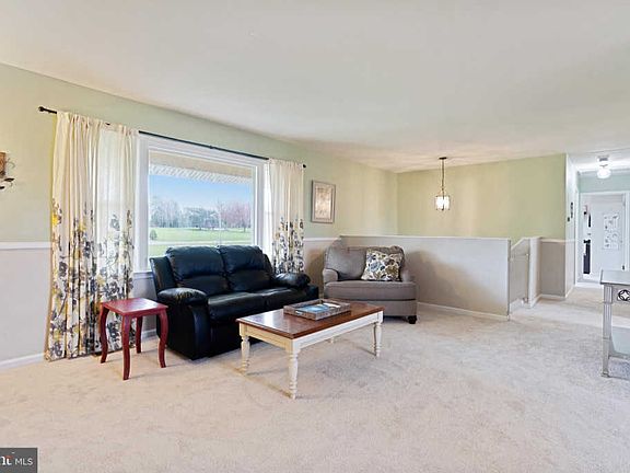 4th image of 11991 Bluegrass Ct