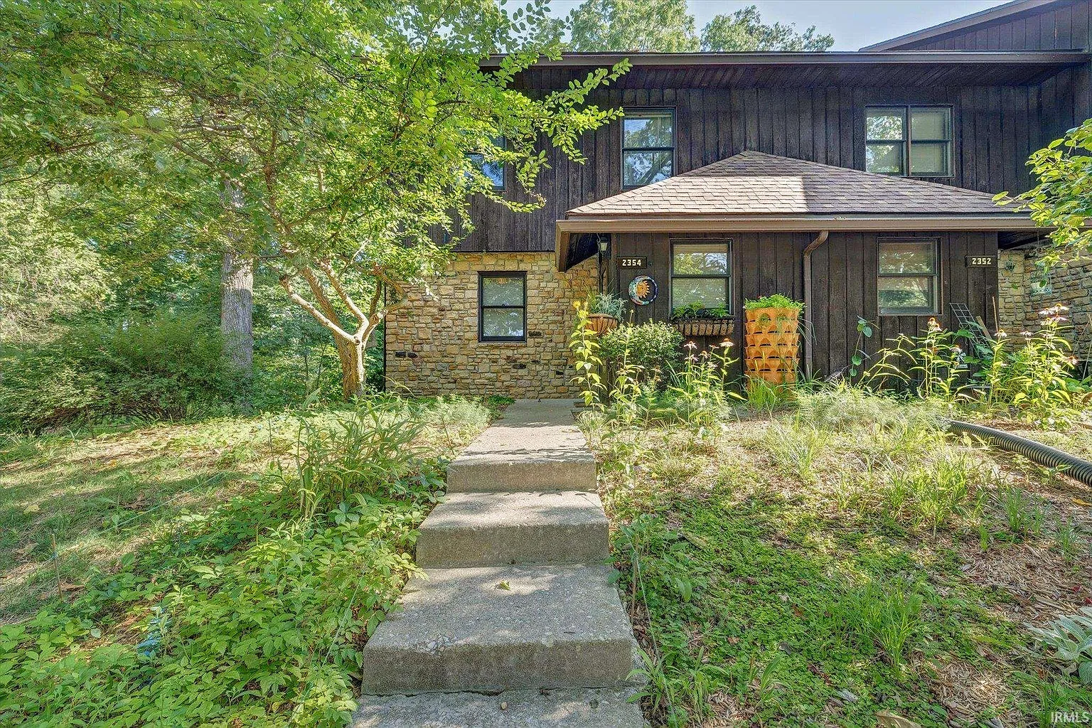 2354 E Winding Brook Cir photo 1