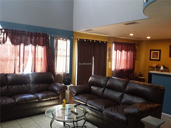 2nd image of 8128 Finch Feather St