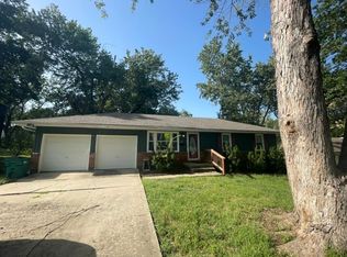 9330 E 85th St, Raytown, MO 64138