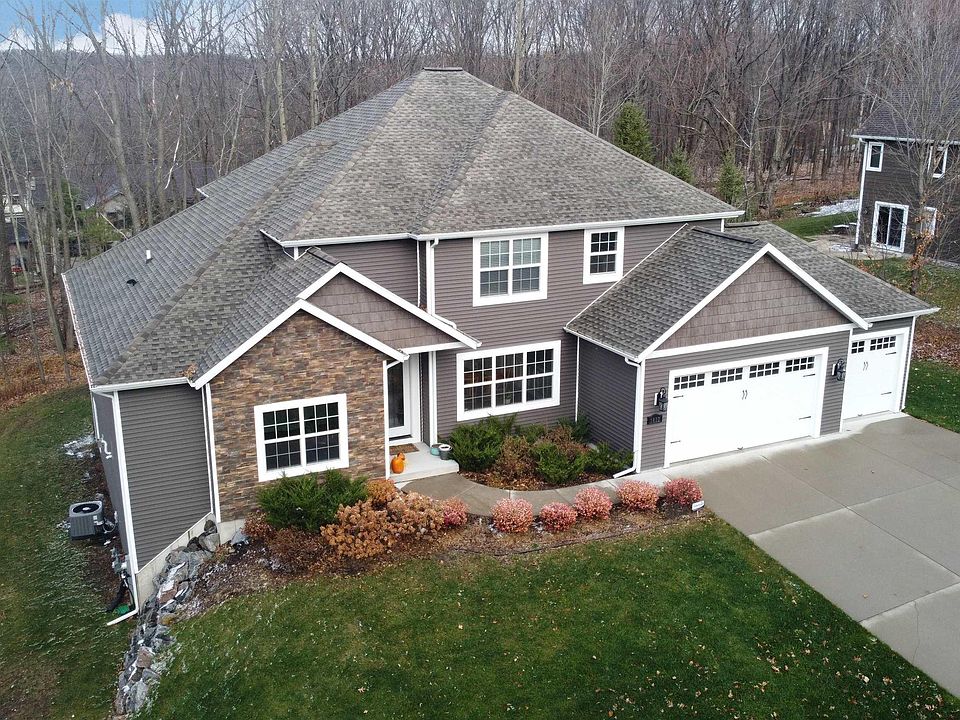 1st image of 1812 Tall Oaks Dr