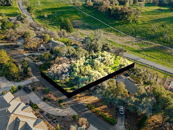 2nd image of 9640 Upper Valley Rd