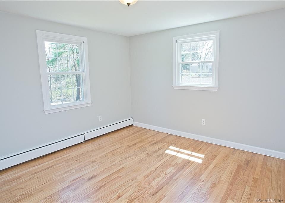 2nd image of 24 Deepwood Rd