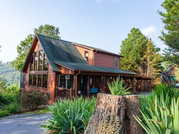 220 Pin Oak Rdg, Murphy, NC 28906