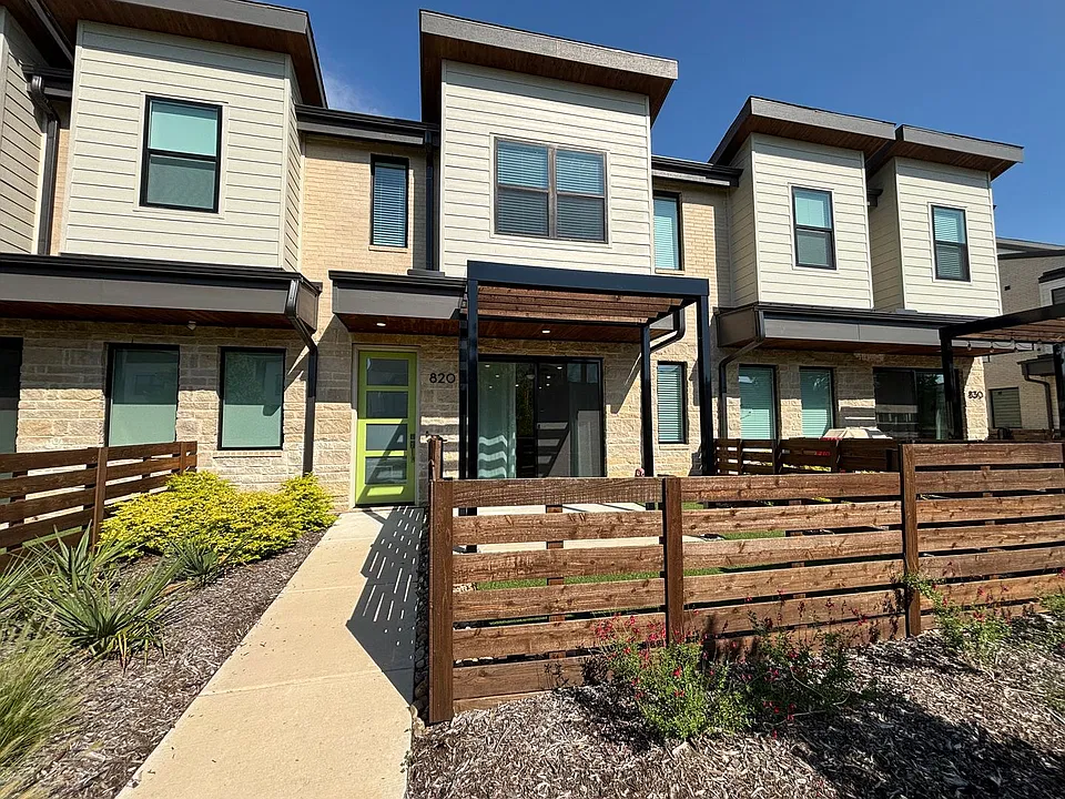 820 Cavitt Ct