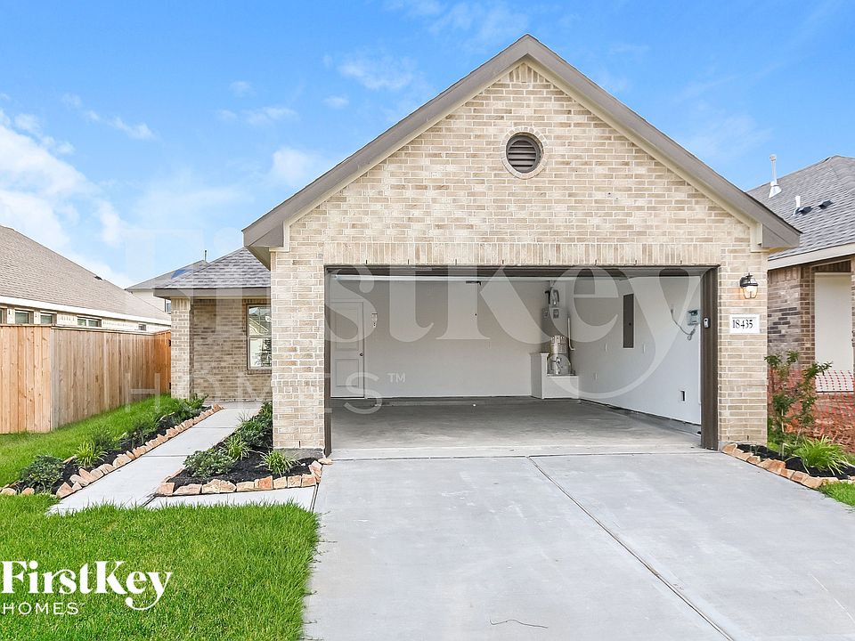 1st image of 18435 Summit Ranch Dr