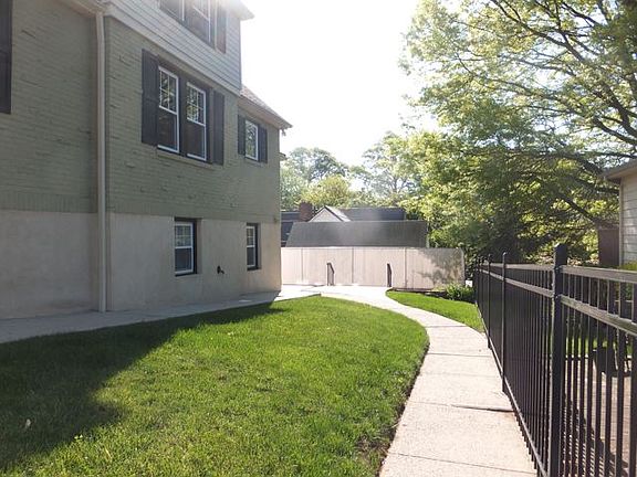 4th image of 173 Mason St