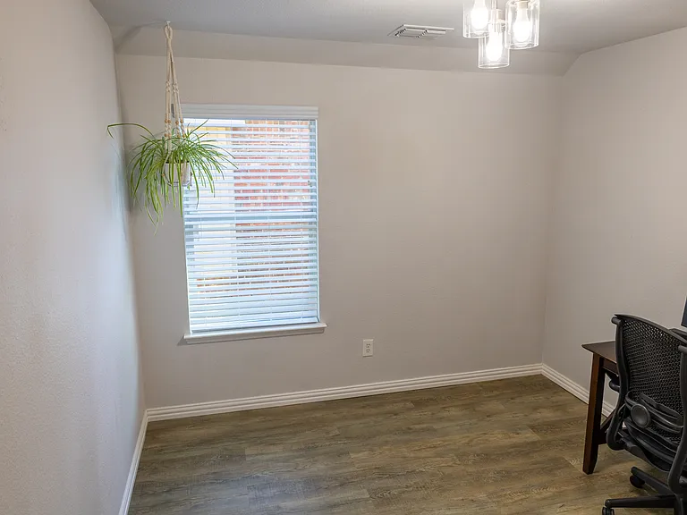 4808 Carrotwood Dr — Photo 14